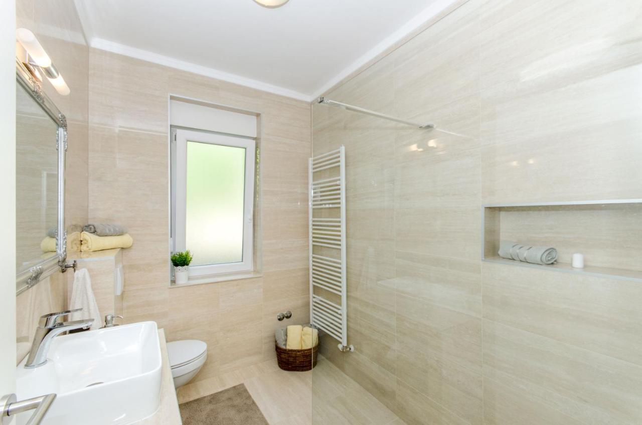 Marante With Heated Private Pool Villa