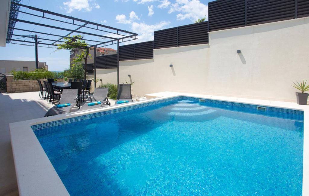 Marante With Heated Private Pool